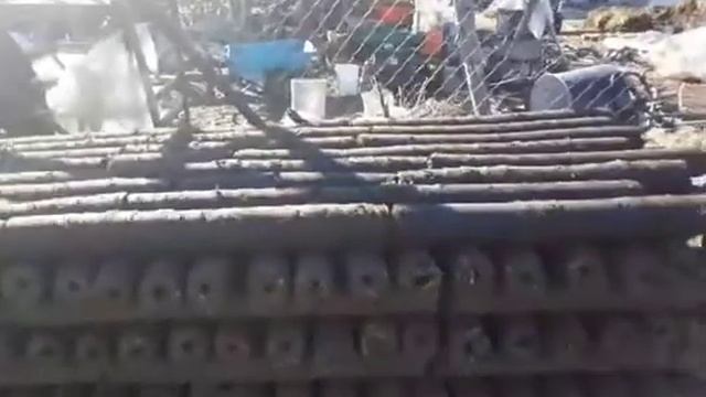 подготовка смеси из коровьего навоза/підготовка суміші із коров'ячого навозу(на русском) смотреть онлайн