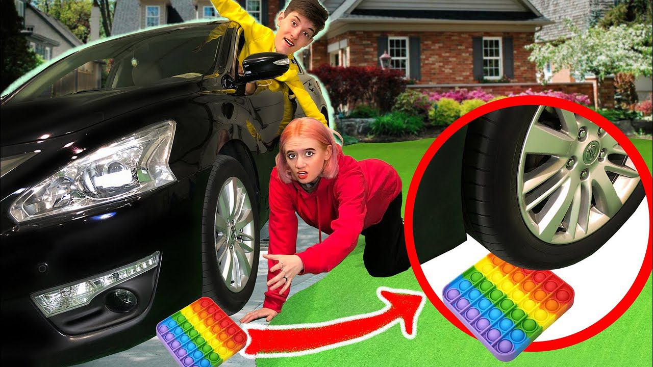 Спасаем Машу от Поп Ит и Симпл Димпл !! 10 Способов УНИЧТОЖИТЬ Pop it смотреть онлайн