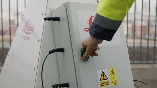 Leica GeoMos Edge - Непрерывный контроль объекта без потери данных смотреть онлайн