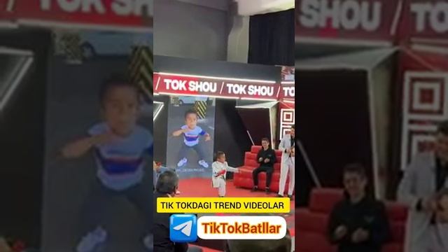 Интернетни портлатган болакай супер миллионер??? смотреть онлайн