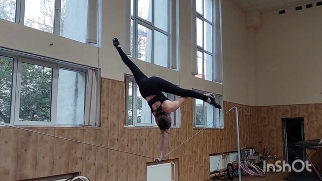 Амели Билык. Пробует затяжку. КДМШ 14 смотреть онлайн