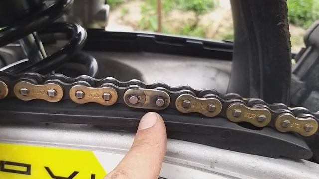 Слетел на ходу! Куда делся замок цепи!!?? смотреть онлайн