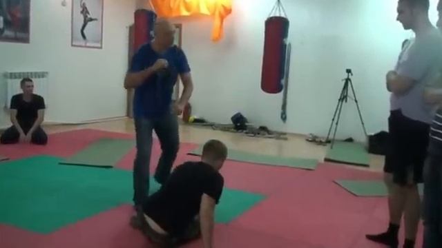 Бокс VS Бесконтактный бой смотреть онлайн