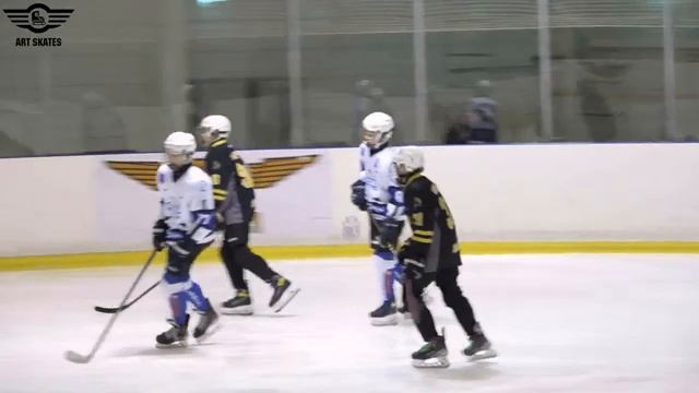 Хоккейный матч ХК КРЫЛЬЯ ЛОБНЯ VS ХК ЛИДЕР ИВАНТЕЕВКА | ПЕРВЕНСТВО МОСКОВСКОЙ ОБЛАСТИ | 2009 Г.Р смотреть онлайн