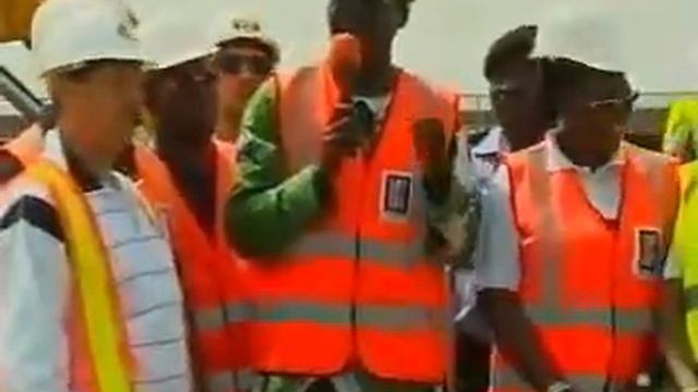 Fashola Inspects On Going Construction Of Falomo On-Ramp Bridge смотреть онлайн
