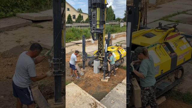 Девушка забивает ж/б сваи! Муж и жена - работа идеальна!!! #фундаментгрупп #жбсваи #сваиподдом смотреть онлайн