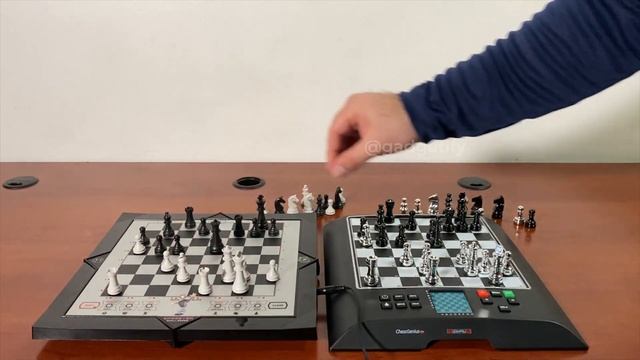 Fidelity Chesster 6120 Challenger vs. ChessGENIUS PRO ►► Gadgetify смотреть онлайн