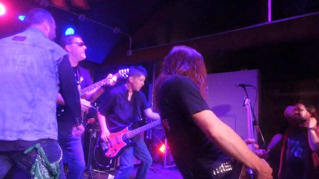 "You've Got Another Thing Coming" Tim 'Ripper' Owens@Arties Frenchtown, NJ 7/23/21 смотреть онлайн