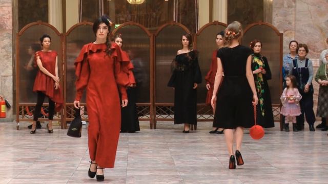 ФелтФЕСТ 2018 - коллекция Марины Журавлевой и Надежды Улумбековой "Молодильные яблочки" смотреть онлайн