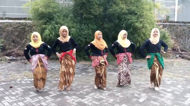 TARI GUNDUL GUNDUL PACUL TRADISIONAL-PGRA UIN Sunan Kalijaga Yogayakarta смотреть онлайн