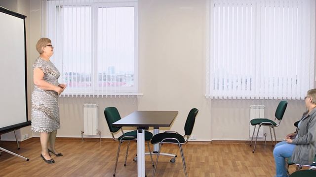 Татьяна читает школьный РЭП, смешное видео от ТАТЬЯНЫ СУББОТИНОЙ смотреть онлайн