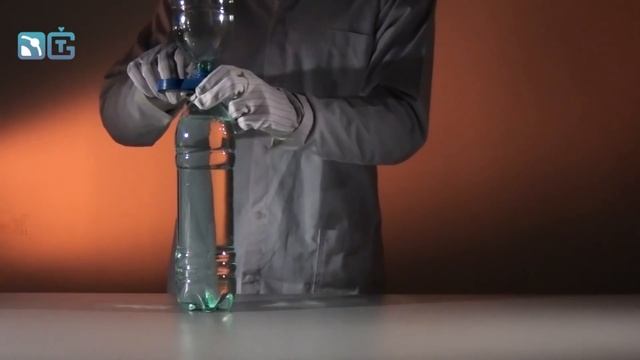 Буря в бутылке - физические опыты с водой смотреть онлайн