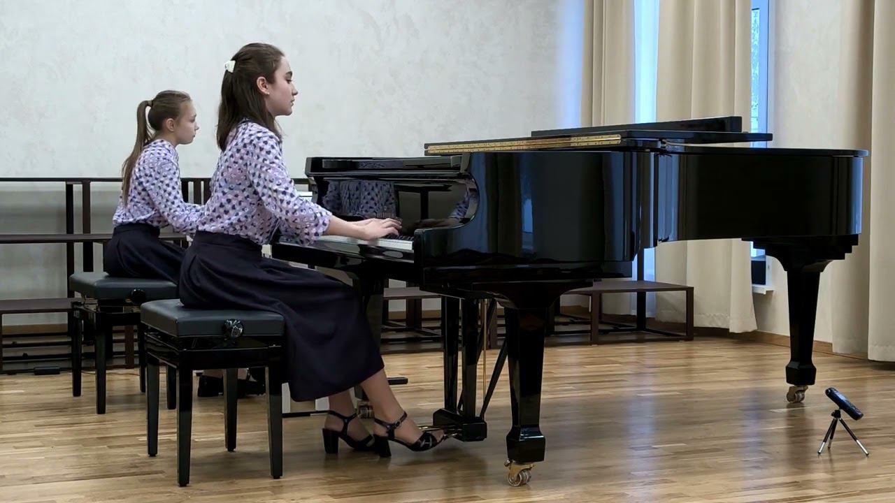 А. Пьяцолла - «Аве Мария» обработка для двух фортепиано Е. Савиной, И. Шамо - «Тройка» смотреть онлайн