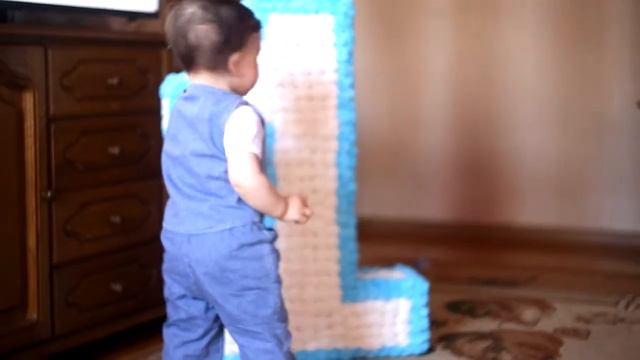 1 год - веселый День рождения ! смотреть онлайн