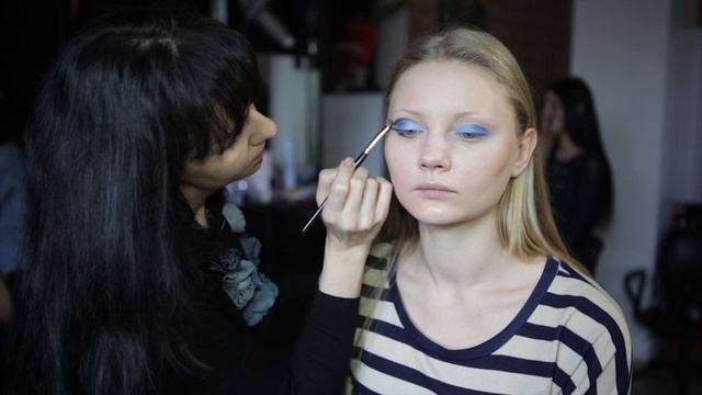 Стильный make up от Williams Martini Racing смотреть онлайн