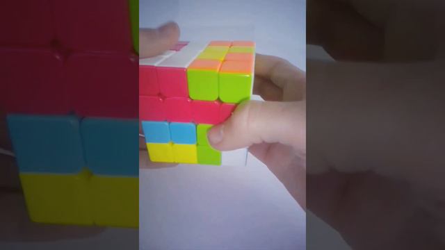 Гарний узор для Кубик Рубик 4×4. смотреть онлайн