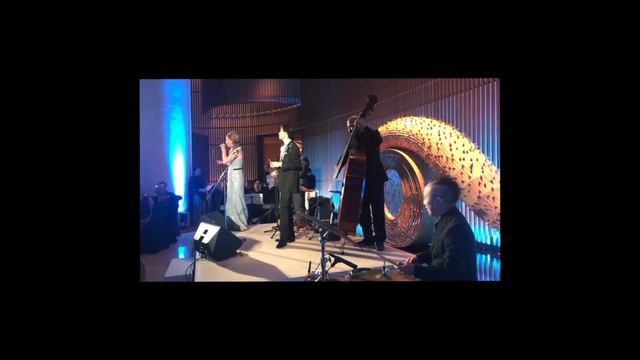 Autumn Leaves with #HidekiTogi + GanimeJazz смотреть онлайн