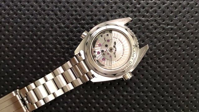 A few thoughts on the home servicing of mechanical watches... смотреть онлайн