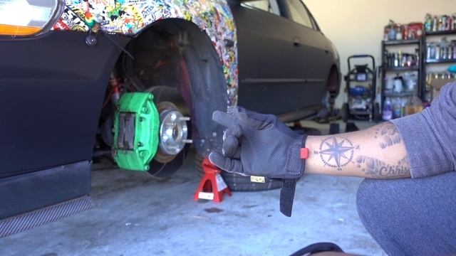 Como Levantar el Auto y Ponerlo en Torretas Correctamente смотреть онлайн