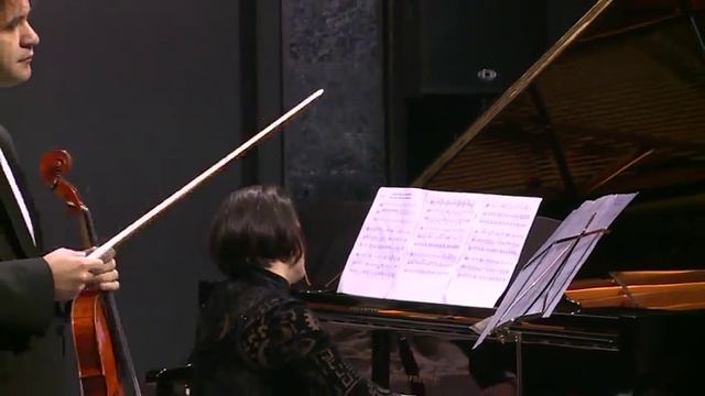 "Dancing with my shadow" - Bete Ilin смотреть онлайн