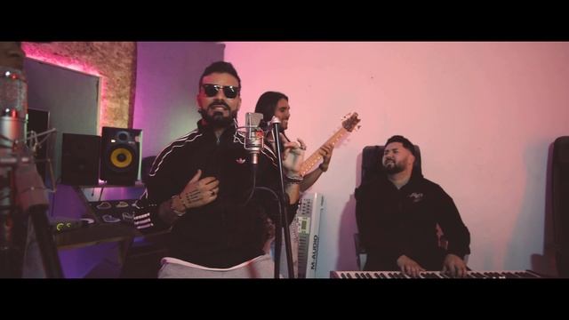 Tutto Durán Ft DarlynDCS - Vive (Acústico) смотреть онлайн