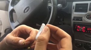 Как вытащить СЛОМАННЫЙ АУКС(AUX) из гнезда телефона