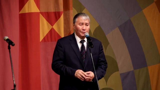 Выступление Александра Жиркова на открытии Декады Олонхо. 25.11.2021 г. смотреть онлайн