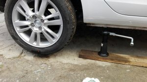 ?☝Штатный домкрат Лада Гранта  конкретно  в работе! Решил все же показать!