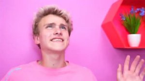 Моя Лучшая Подруга Бездомная! Бедная и Богатая Стали Подругами!