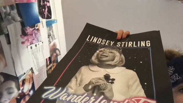Lindsey Stirling merchandise review смотреть онлайн