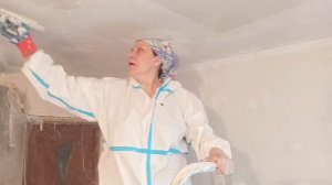 Как шпаклевать потолок под покраску