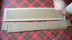 Сделала из картона полочку/стеллаж на кухню