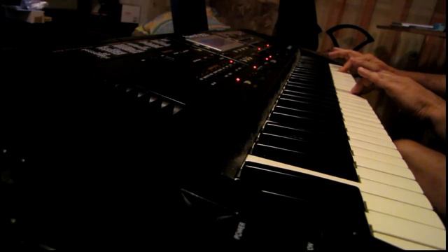 Roland E-300 Bronx смотреть онлайн