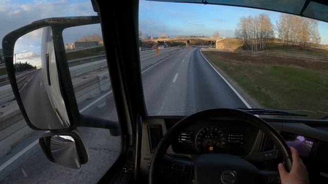 4k Ultra HD Trucking! Volvo FM 460 driving, Näsby Park, Stockholm, Sweden смотреть онлайн