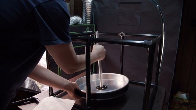 Unboxing & Assembly Tom's Tumbler Trimmer 1600 Hand Crank смотреть онлайн