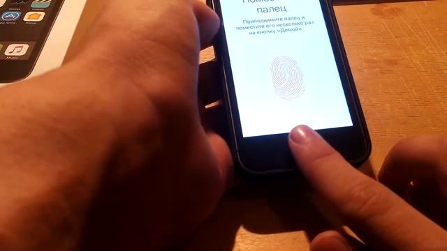 обзор iPhone 5S и чехла к нему смотреть онлайн