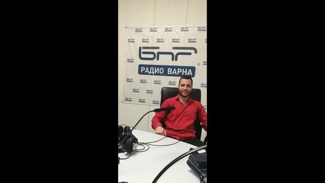 Никола Георгиев - "Харесвам модерният стил на свирене ... , но много искам да свиря и стария стил " смотреть онлайн