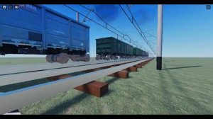 ТЭМ2-7193 с 7 грузовыми вагонами проезжает через железнодорожный переезд в роблоксе