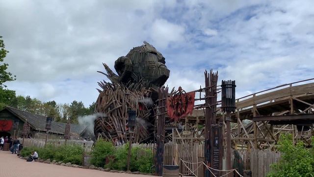 FIRST TIME AT ALTON TOWERS | MARDI GRAS WEEKEND!! смотреть онлайн