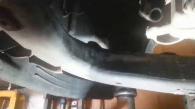 Сатурн Вуе меняем подшипник кондиционера. смотреть онлайн