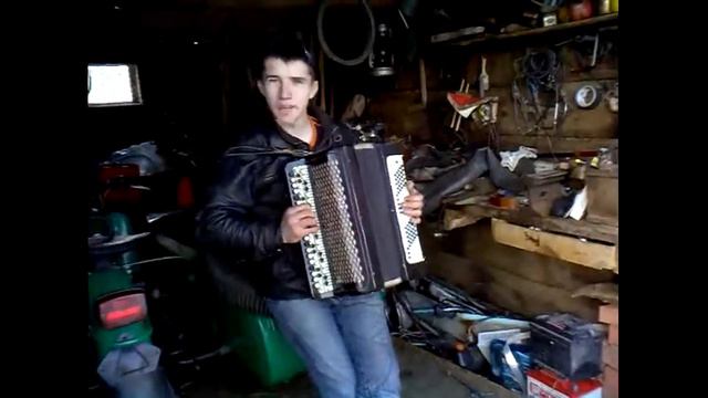 прикольно играет смотреть онлайн