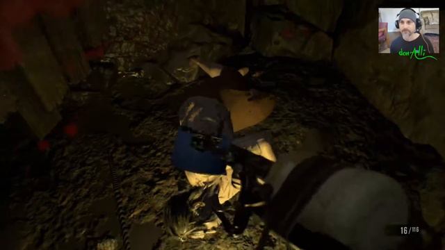 Resident Evil 7 - 18 - The Old House, Through the Tunnel смотреть онлайн