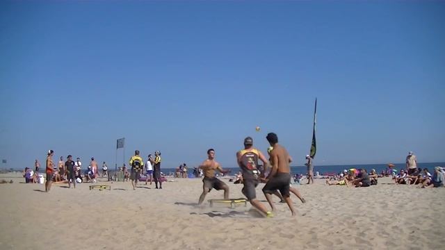 Chico vs 2 Balls Semi Finals Game 1 Summer Spike Spikeball 2016 смотреть онлайн