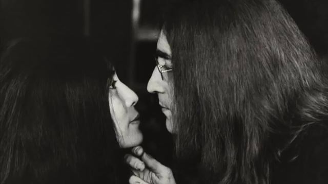 "Never Say Goodbye" - Yoko Ono смотреть онлайн