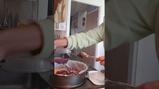 Чернично- земляничный пирог ?? смотреть онлайн