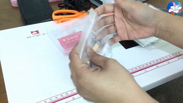Style 21 : Unboxing Singer Heavy Duty 5523 w/ Accessories & Freebies смотреть онлайн
