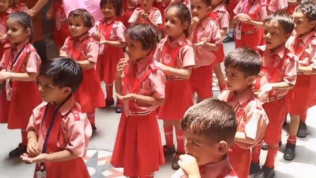 Action Activity for class Nursery (Everest Cambridge School) смотреть онлайн