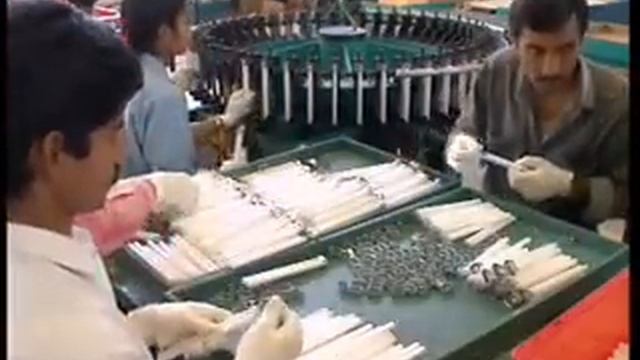 COMPACT FLUORESCENT LAMPS смотреть онлайн