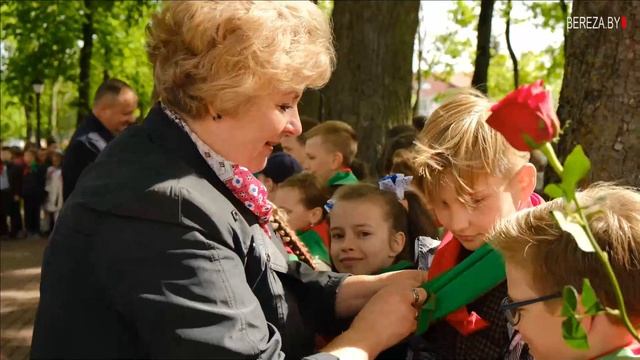 Салют, пионерия! В Березе 228 октябрят вступили в БРПО смотреть онлайн