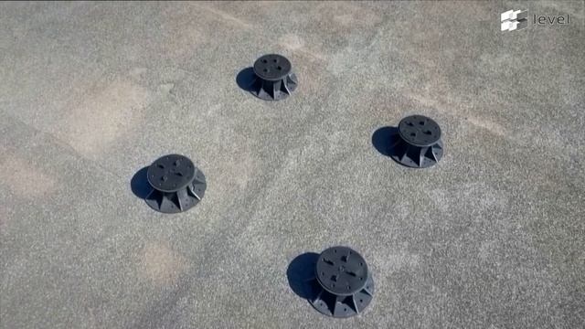 Монтаж керамогранита 20мм. на регулируемые опоры для террас Level